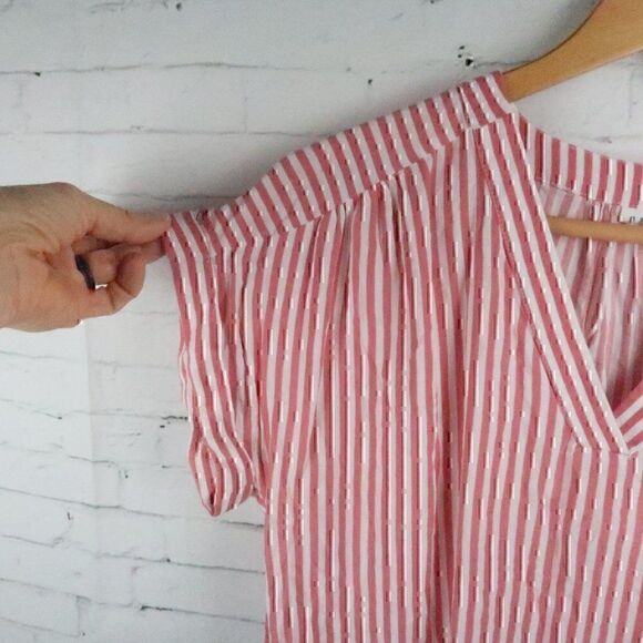 GAP ROSE PINK & WHITE STRIPE SHORT SLEEVE V NECK TOP SIZE SMALL - Picture 7 of 10